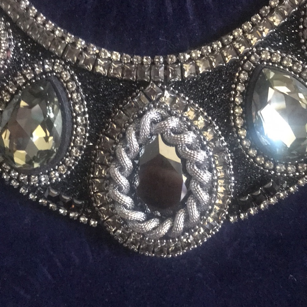 Authentic Swarovski Collar Necklace in black and gray. - Picture 8 of 13